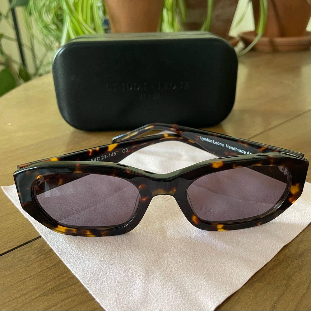 Brand new lyndon leone la gorce sunglasses in tortoise shell